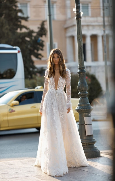 Deep V-Neck Backless Lace Wedding Dress Long Sleeve Chiffon Bridal Evening Gown